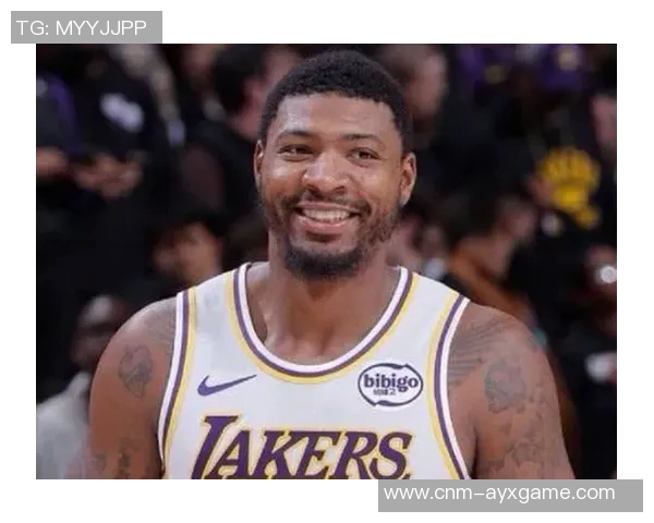 马库斯斯马特：篮球场上的防守大师与团队精神的象征